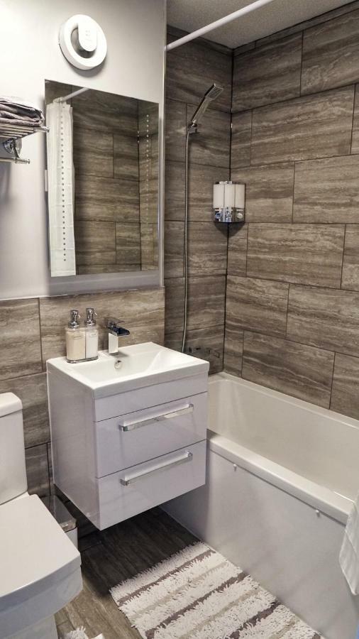 North London Apartment - אדמונטון מראה חיצוני תמונה